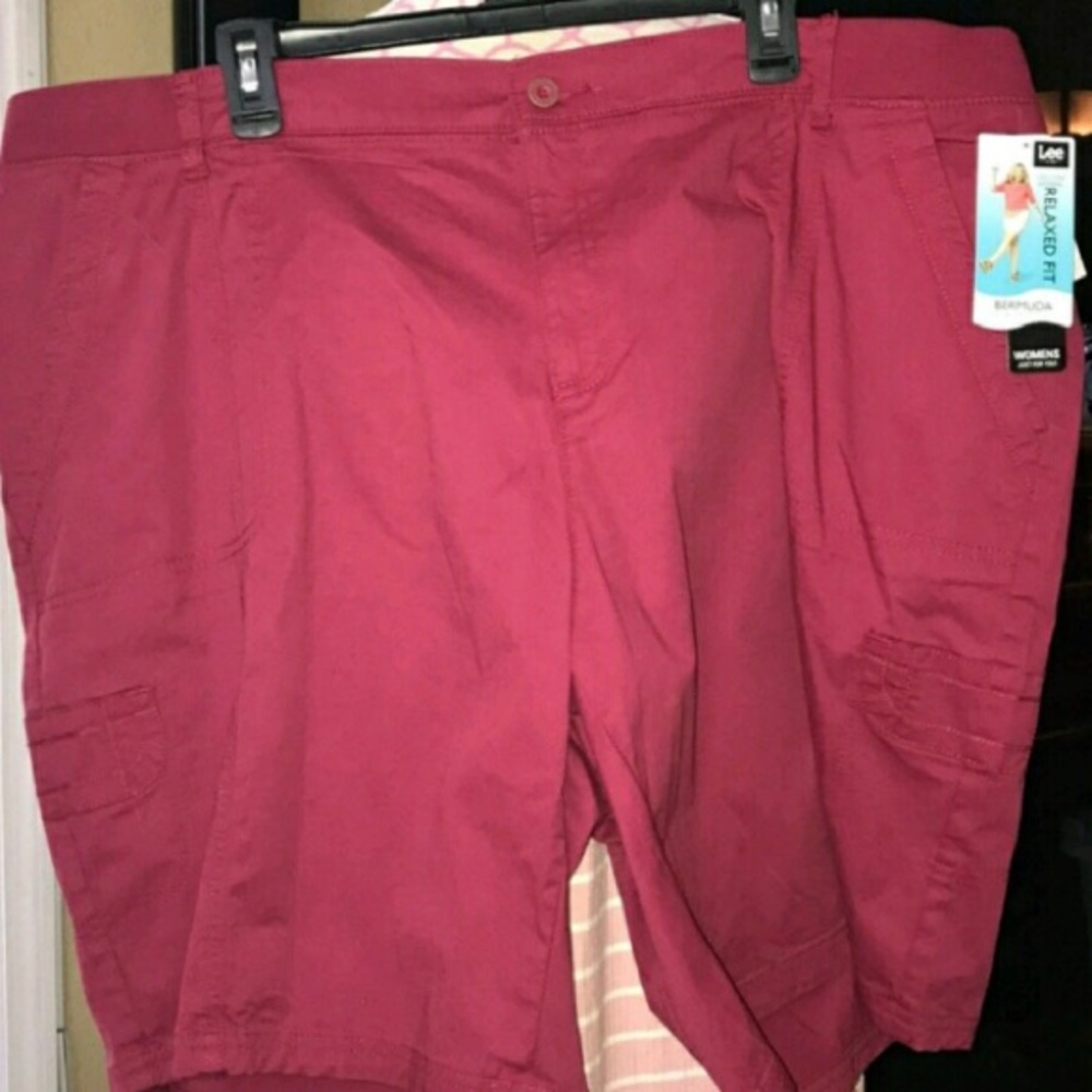 NWT Plus Size Lee Relaxed Fit Bermuda Shorts - Picture 8 of 8